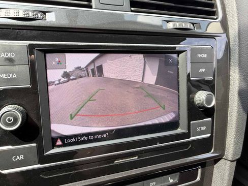 Used 2019 Volkswagen Golf Alltrack SEL AWD/4WD image 25