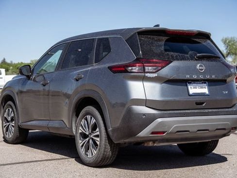 Used 2023 Nissan Rogue SV FWD image 7
