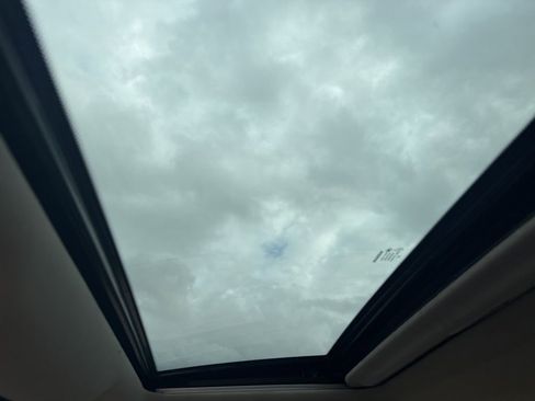 Certified 2024 Nissan Altima 2.5 SL image 33