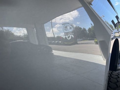 Used 2022 Chevrolet Silverado 1500 Custom image 5