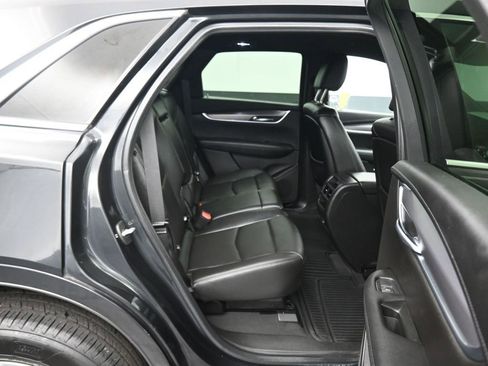 Used 2020 Cadillac XT5 Luxury image 36