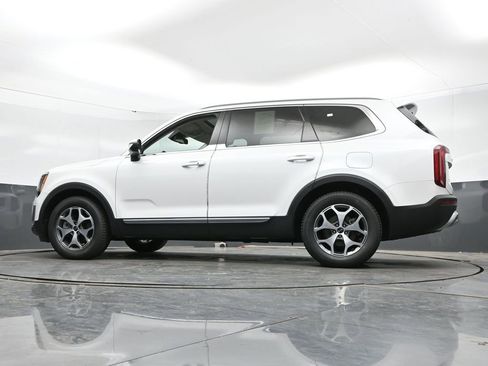 Used 2020 Kia Telluride EX FWD image 46