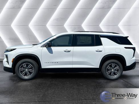 New 2026 Chevrolet Traverse LT AWD/4WD image 2
