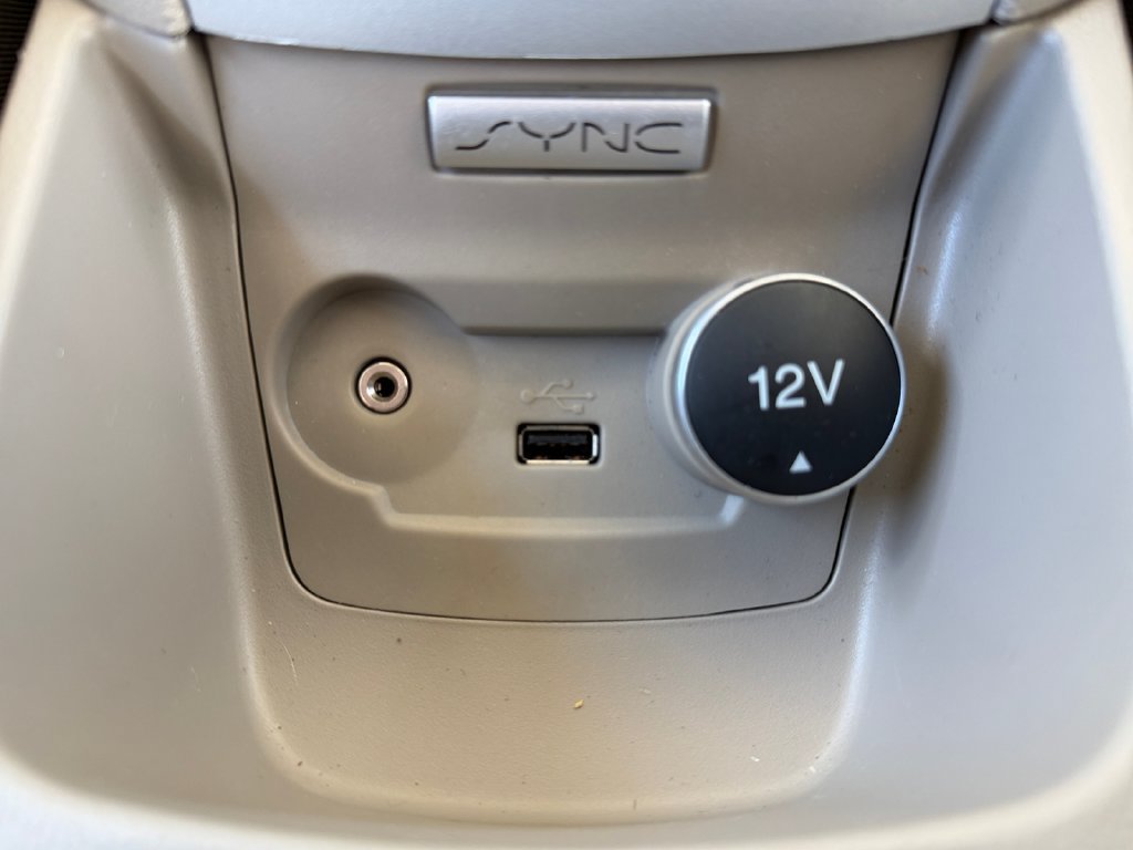 Used 2018 Ford Fiesta SE w/ Cold Weather Package FWD image 27