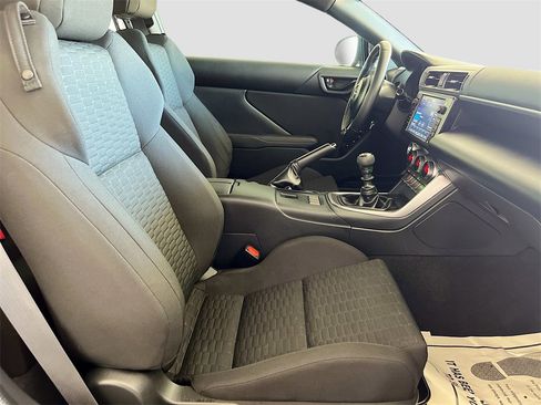 Used 2023 Toyota GR86 image 27