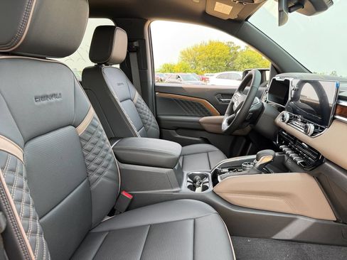 New 2026 GMC Canyon Denali w/ LPO, Denali Black Edition AWD/4WD image 40