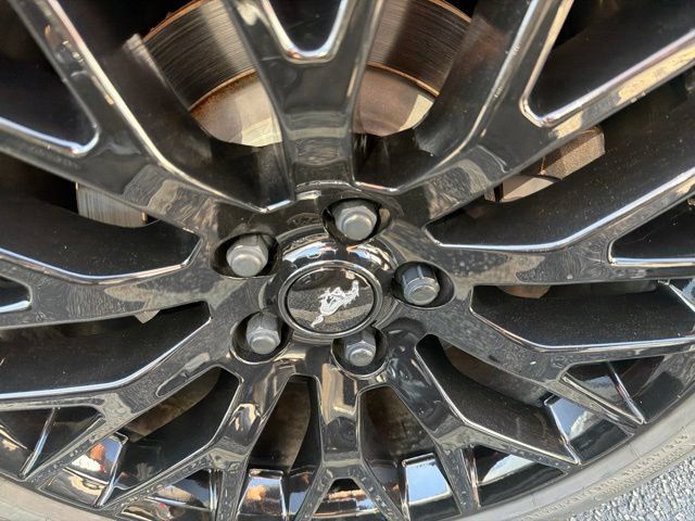 Used 2019 Ford Mustang GT w/ GT Performance Package RWD image 6