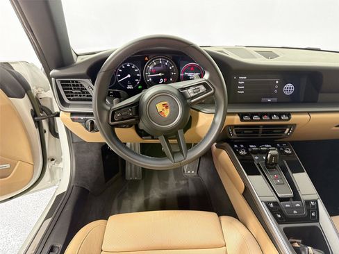 Certified 2023 Porsche 911 Carrera RWD image 18