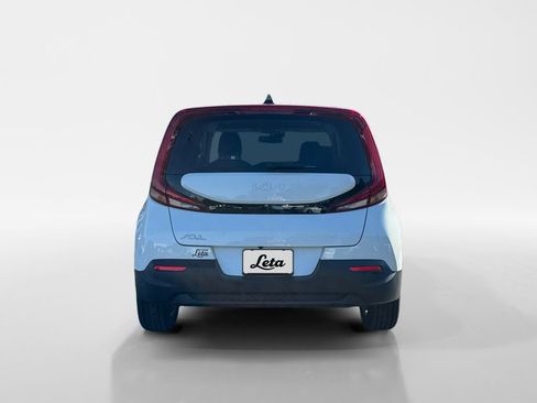 Used 2022 Kia Soul LX w/ Technology Package FWD image 5