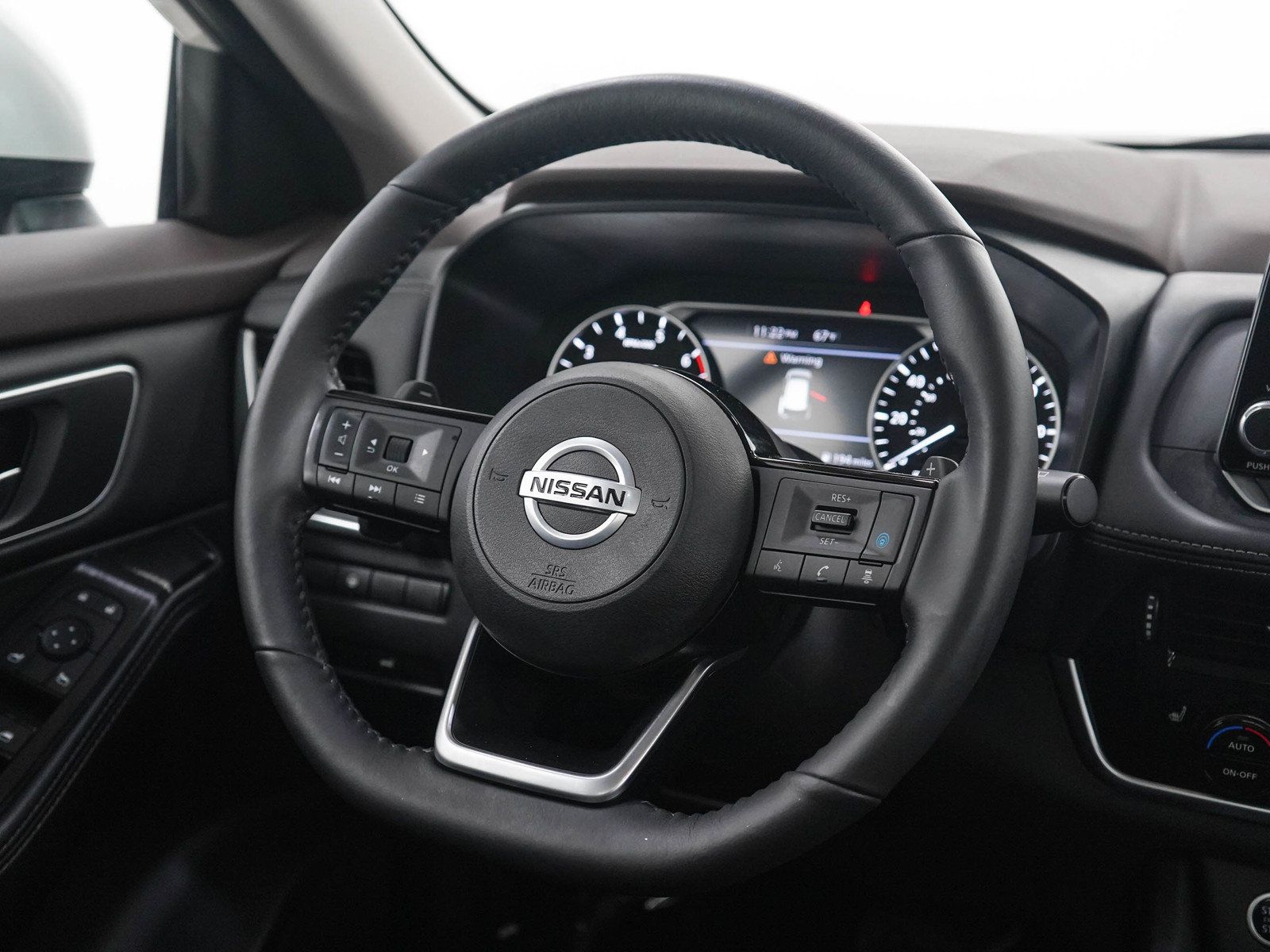 Used 2021 Nissan Rogue SV w/ Premium Package AWD/4WD image 15