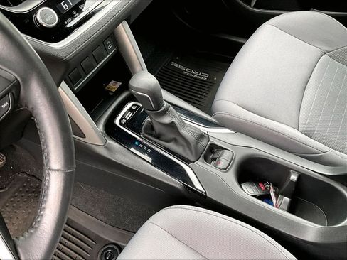 Used 2023 Toyota Corolla Cross AWD Hybrid w/ Moonroof Package image 20