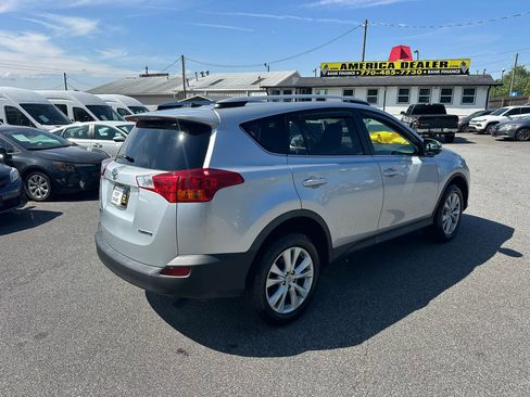Used 2013 Toyota RAV4 Limited FWD image 9
