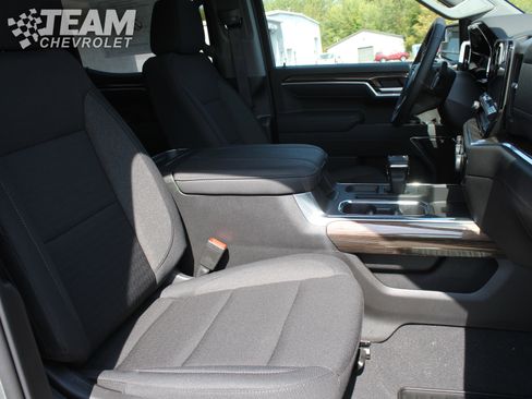 New 2026 Chevrolet Silverado 1500 LT w/ Z71 Off-Road Package image 18