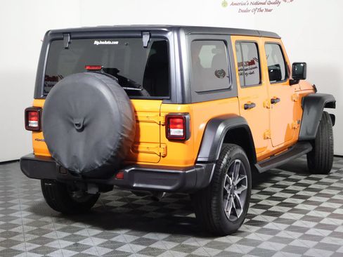 Used 2025 Jeep Wrangler Unlimited Sport S 4xe w/ Convenience Group AWD/4WD image 5
