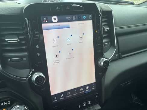 Used 2025 RAM 1500 Laramie image 20