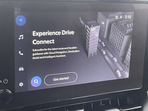 Used 2025 Toyota Corolla LE image 27