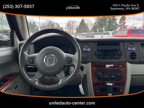 Used 2006 Jeep Commander Limited image 9