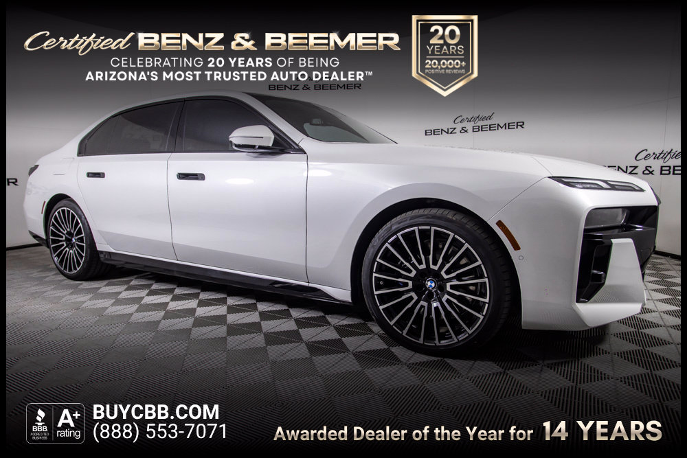 Used 2025 BMW 740i RWD image 1