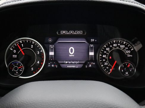 Used 2024 RAM 3500 Laramie image 41