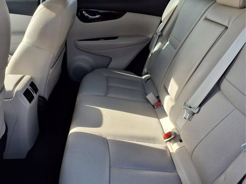 Used 2022 Nissan Rogue Sport SL AWD/4WD image 11