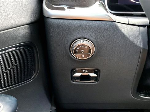New 2026 Mercedes-Benz GLC 300 4MATIC image 13