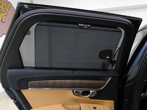 Used 2026 Volvo V90 B6 Cross Country Ultra image 66