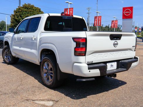 New 2026 Nissan Frontier SV w/ Tow Package AWD/4WD image 2