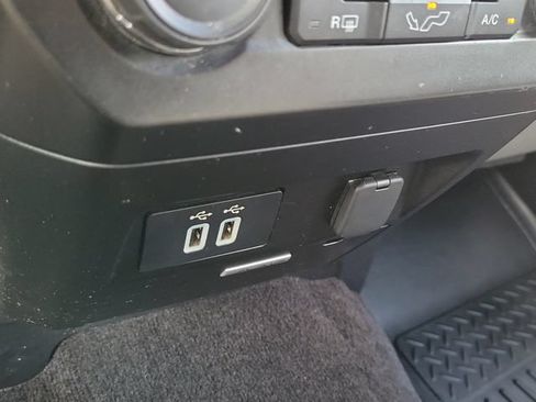 Used 2016 Ford F150 XLT w/ Equipment Group 302A Luxury RWD image 19