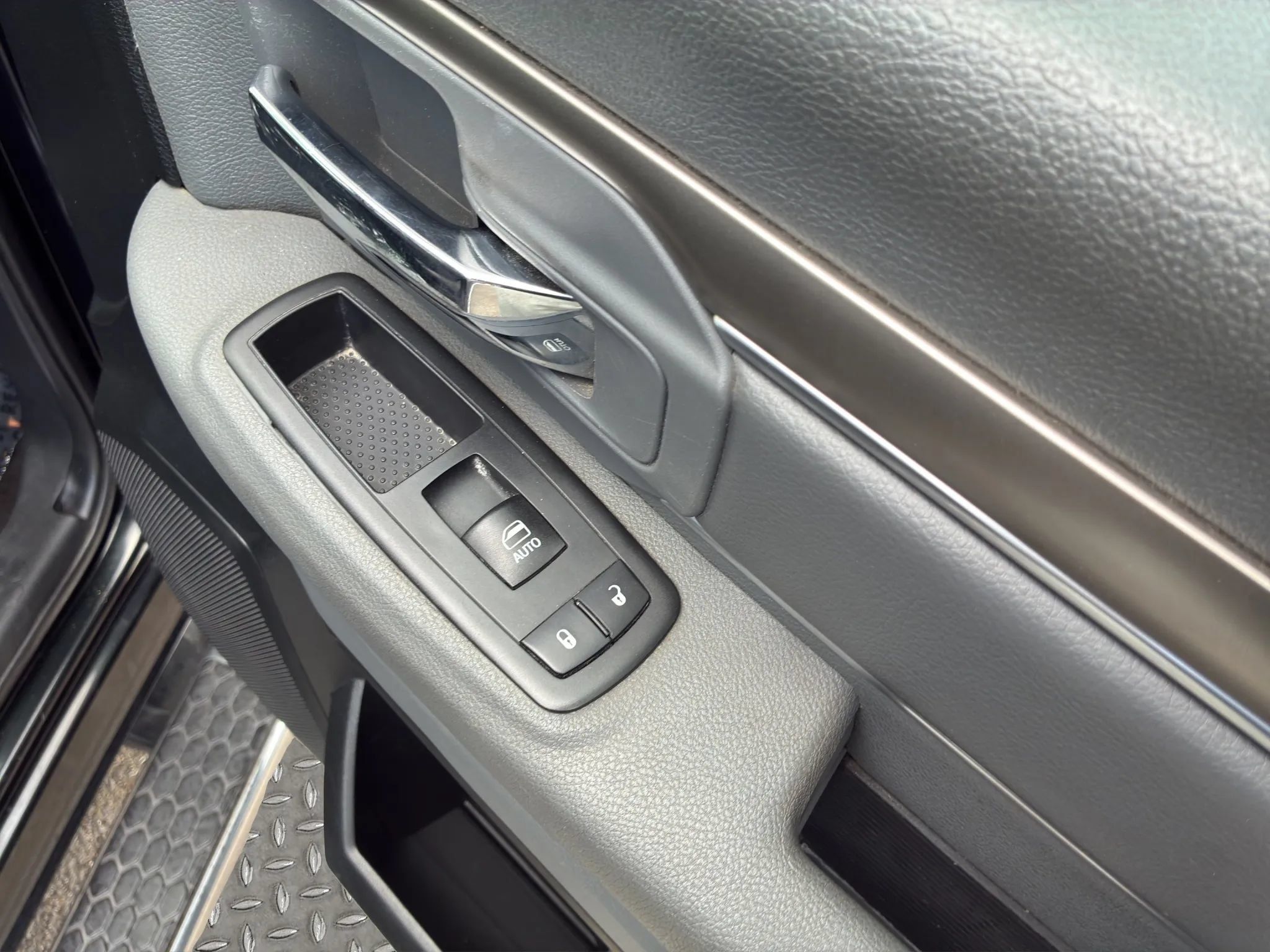 Used 2017 RAM 1500 Lone Star RWD image 18