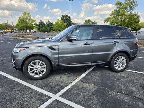 Used 2016 Land Rover Range Rover Sport SE AWD/4WD image 4