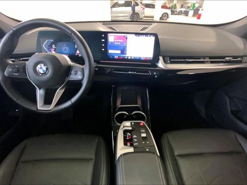 Used 2025 BMW X1 xDrive28i image 16