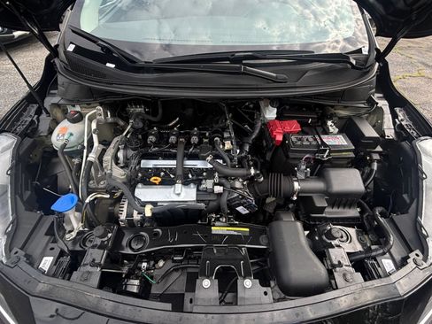 Used 2025 Nissan Versa SV FWD image 31