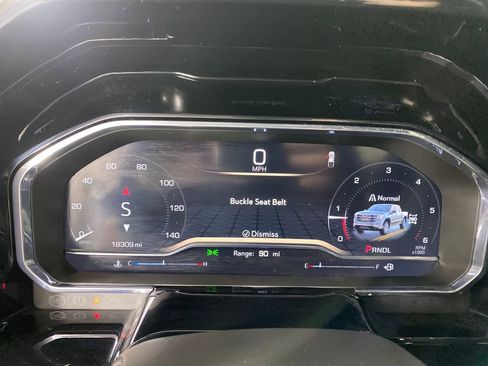 Used 2025 GMC Sierra 1500 Elevation image 18