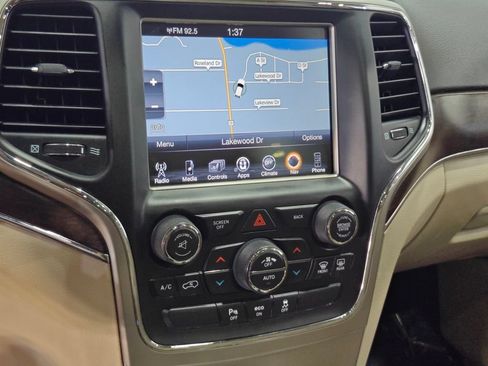 Used 2014 Jeep Grand Cherokee Limited w/ Luxury Group II AWD/4WD image 6