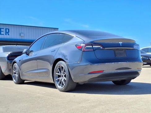 Used 2022 Tesla Model 3 image 3