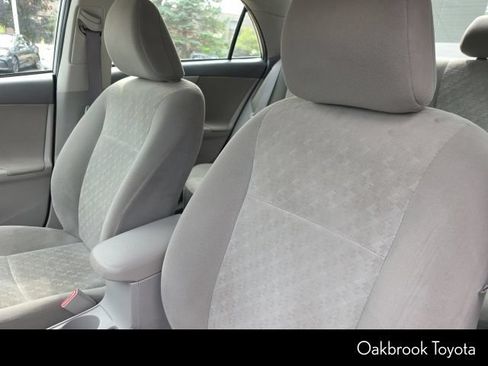 Used 2009 Toyota Corolla FWD image 8