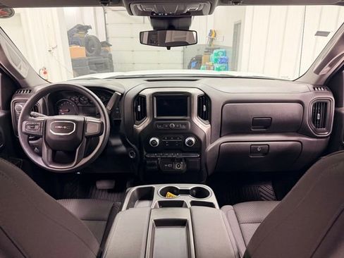 Certified 2025 GMC Sierra 1500 Pro w/ Pro Value Package image 18