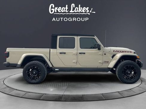 Used 2020 Jeep Gladiator Mojave AWD/4WD image 6