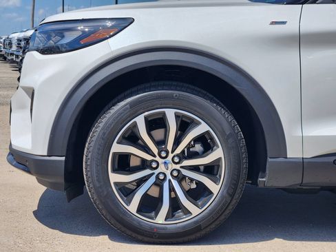 New 2026 Ford Explorer ST-Line RWD image 8