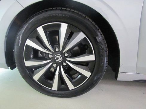 Certified 2023 Honda Civic EX-L image 27