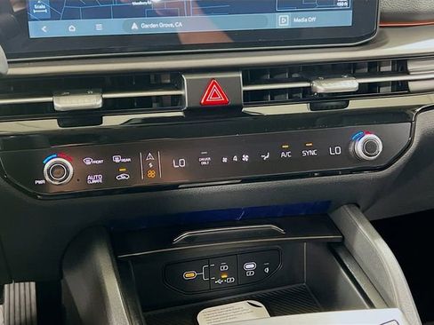 New 2026 Kia Sportage SX Prestige image 16