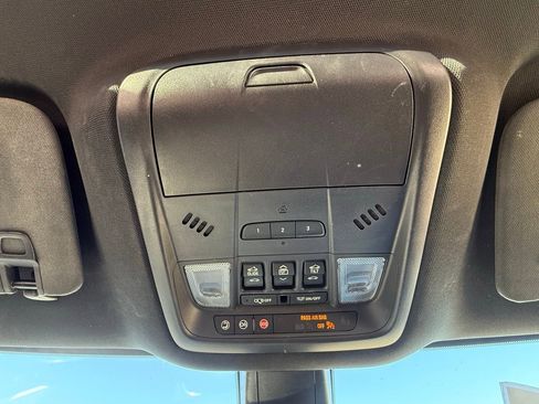 Used 2023 Buick Enclave Essence w/ Experience Buick Package image 17