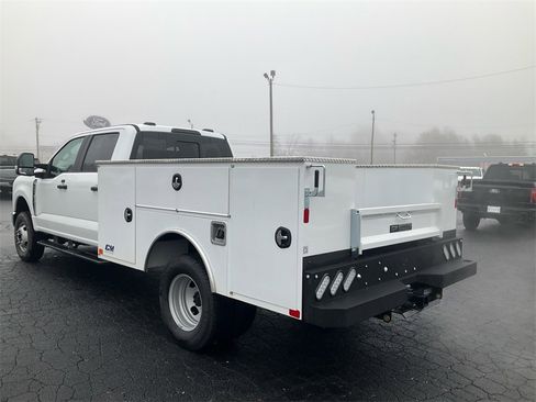 New 2026 Ford F350 XL w/ XL Chrome Package image 7