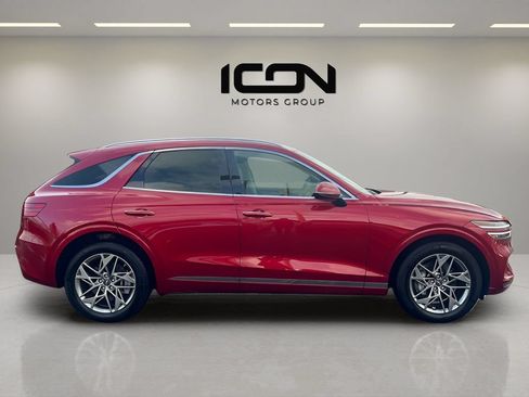 Used 2025 Genesis GV70 2.5T AWD/4WD image 13