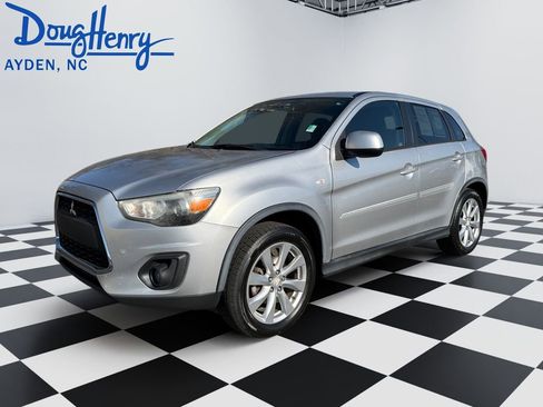Used 2015 Mitsubishi Outlander Sport ES image 1