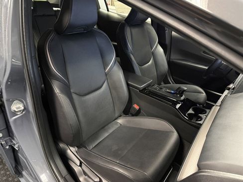 Used 2024 Toyota Prius Limited image 30