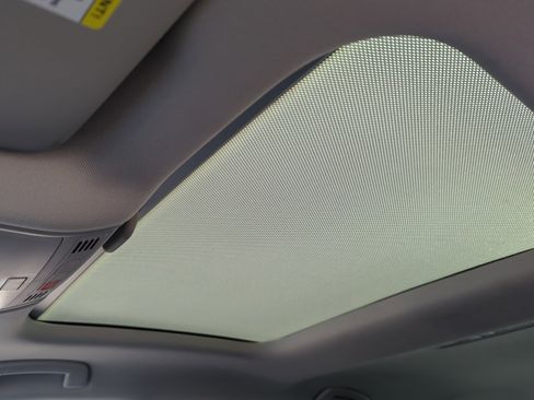 New 2026 Volkswagen Jetta SE image 31