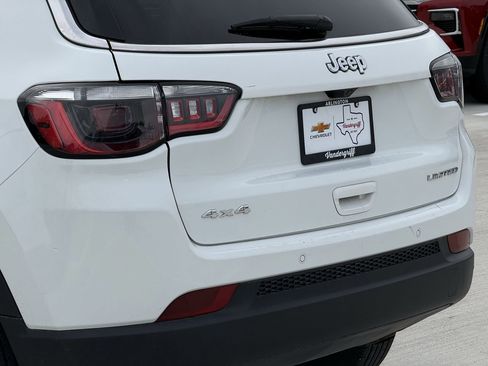 Used 2025 Jeep Compass Limited image 6