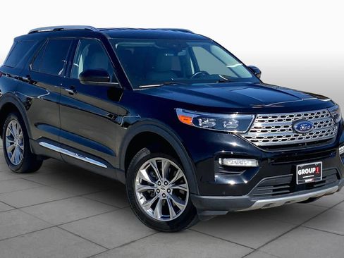 Used 2023 Ford Explorer Limited AWD/4WD image 5