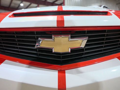 Used 2010 Chevrolet Camaro SS w/ Interior Accent Trim Package image 21